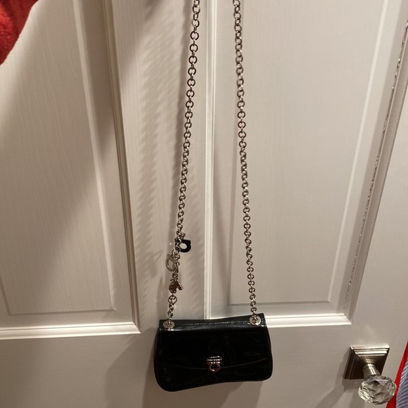 COPY - Authentic vintage Ferragamo evening bag, black patent shoulder or cross … - Picture 10 of 10